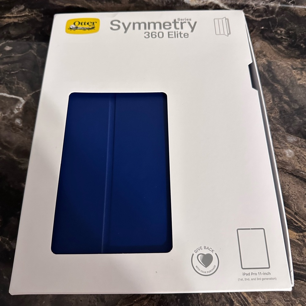 Otterbox symmetry elite 360 iPad Pro 11 inch case. Brand new.